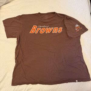 Browns tshirt. Stitched with elf on sleeve